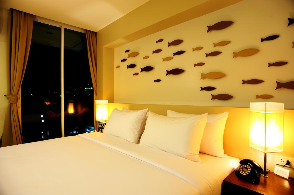 The Album Hotel Patong Екстериор снимка