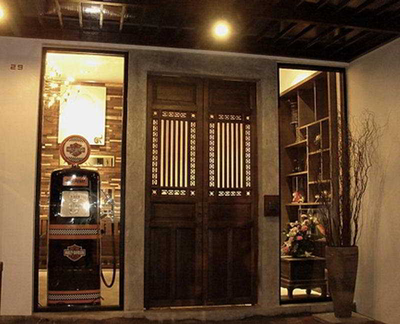 The Album Hotel Patong Екстериор снимка